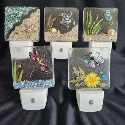 LED Night Light, Beautiful Resin Night Light, Birthday Gift, Housewarming, Gift for Any Occasion, Dragonfly, Butterfly, Turtle, Floral